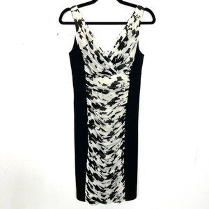 White House Black Market Instantly Slimming Dress‎ Gathered Floral 4 Small mc
